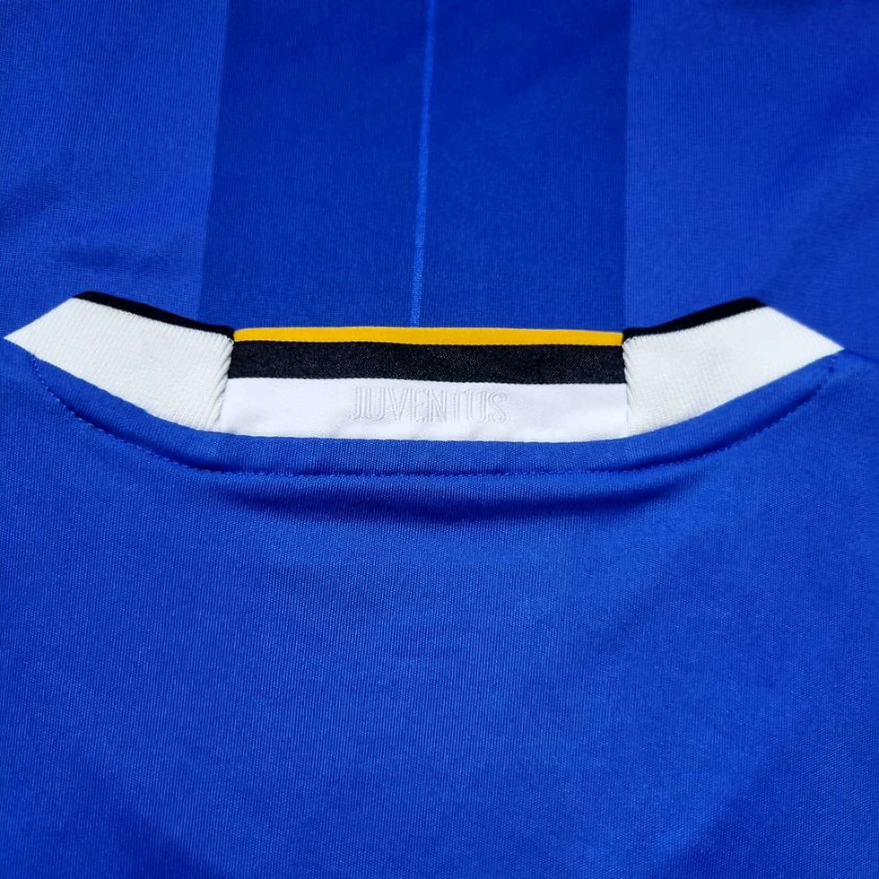 Miniatura: Juventus 2016 Away