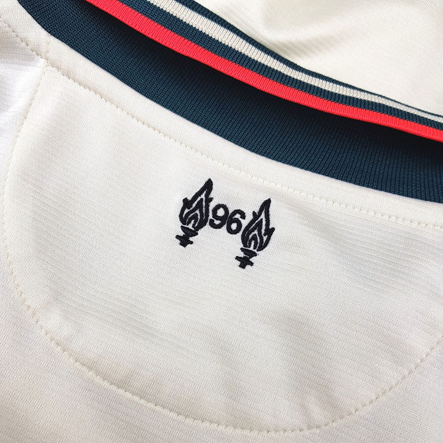 Miniatura: Liverpool 2021 Away P