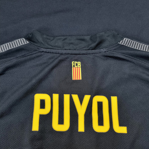 Barcelona 2011 Away #5 Puyol | futclassics