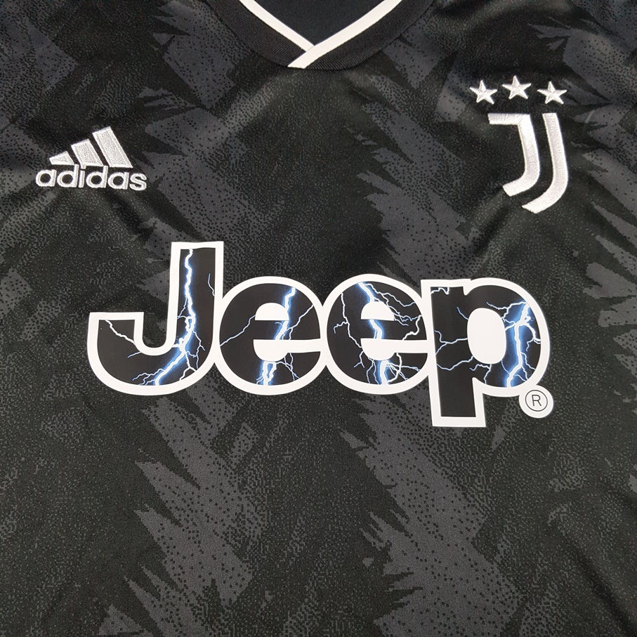Miniatura: Juventus 2022 Away M