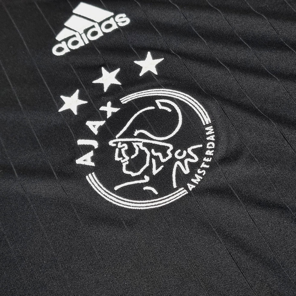 Miniatura: Ajax 2021 Teamgeist Nova