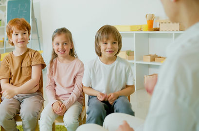 children plaaying