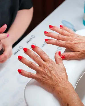 nail salon malta