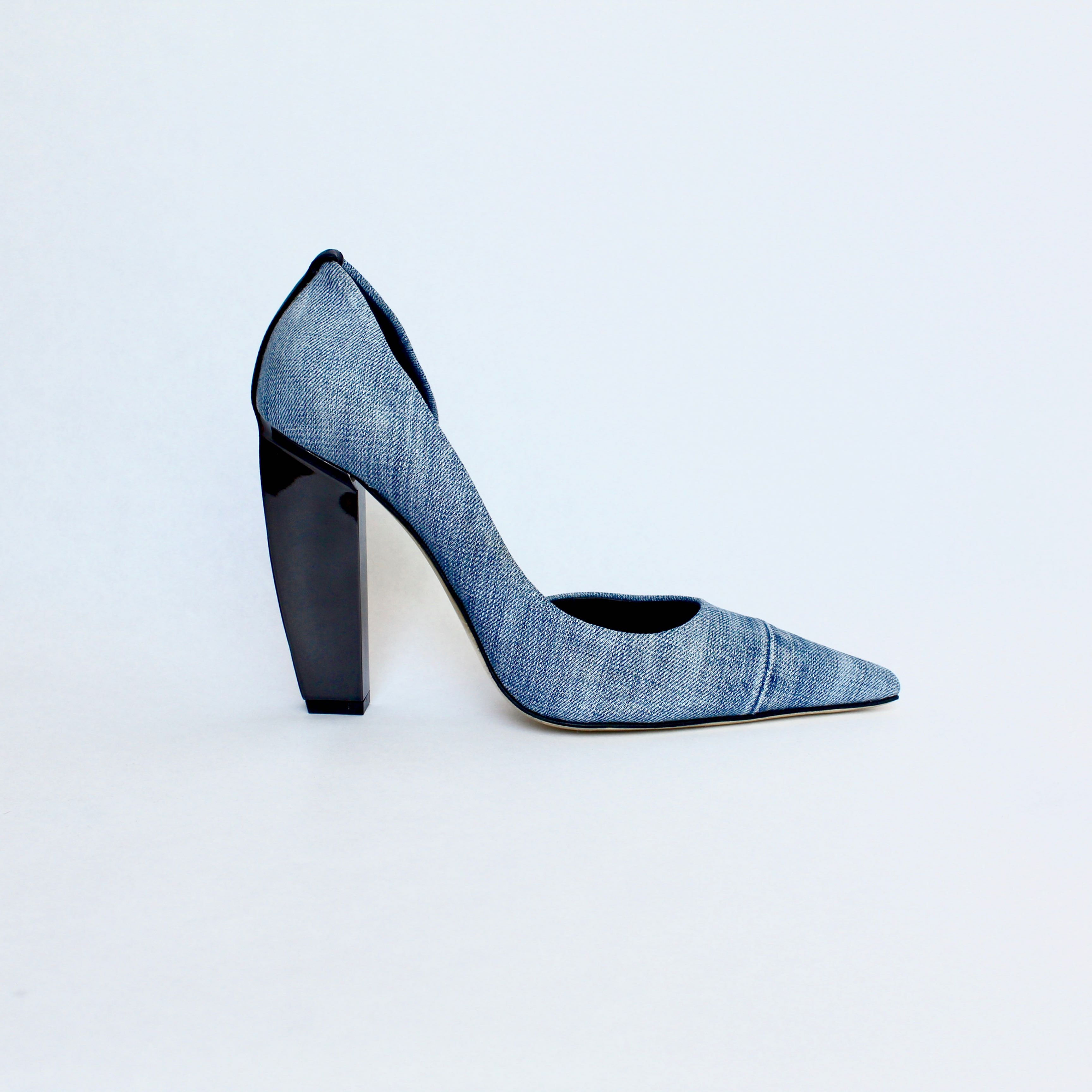 DENIM PUMP