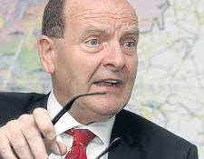 Paul O'Sullivan, Parlement and Rassisme
