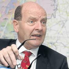 Paul O'Sullivan, Parlement and Rassisme