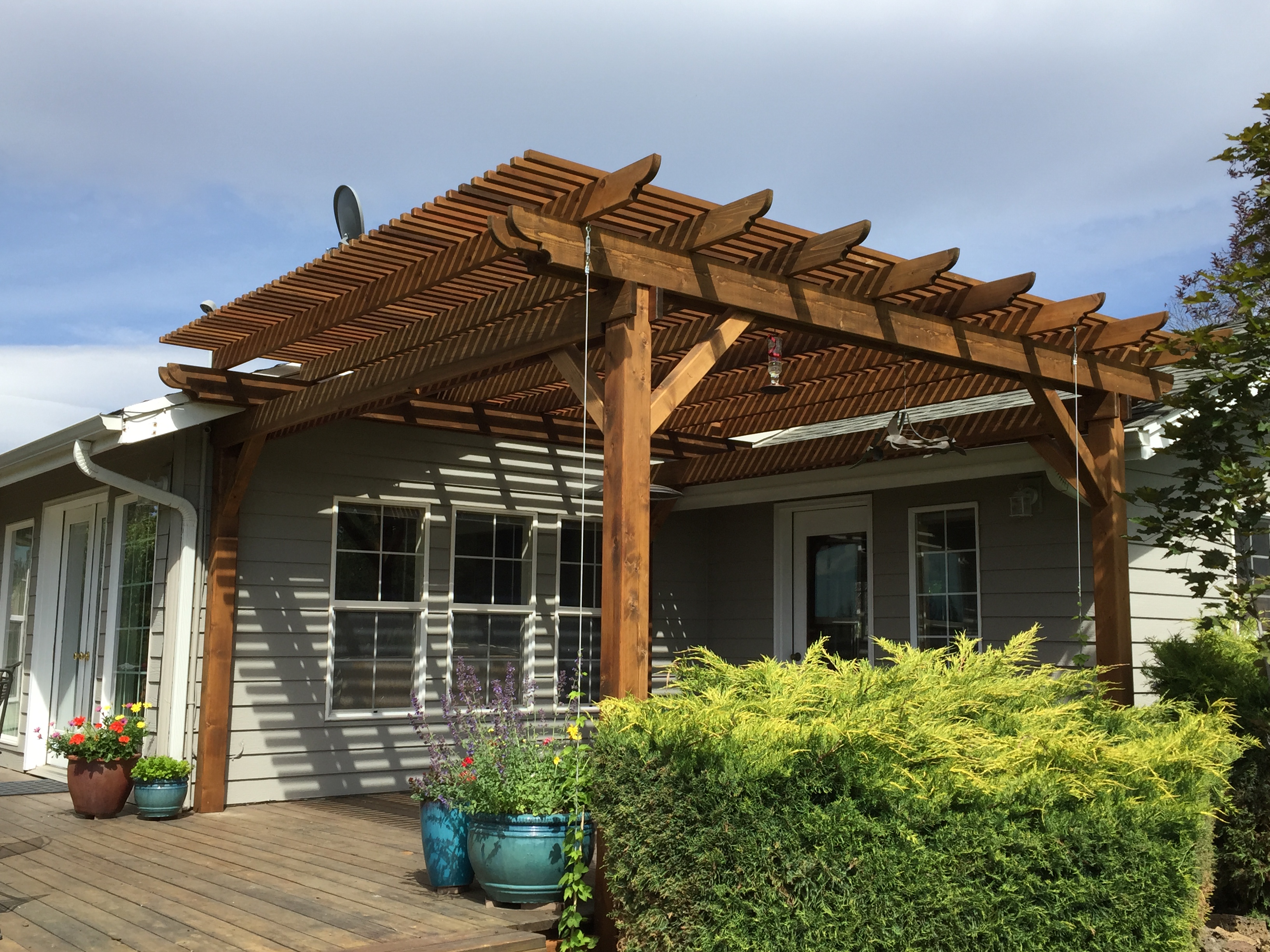 HOME Bend Custom Decks