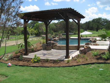 How Decks, Pergolas, Benches & Privacy Screens Boost the Value of Your Outdoor Living Space