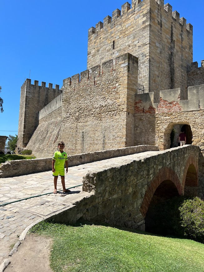 Lisbon, Portugal, things to do in Lisbon, family holidays Portugal, Portugal with kids, Portugal travel blog, Portugal trip itinerary, planning a trip to Portugal, portugal travel itinerary, portugal family vacation, best places in portugal for families, portugal for families, funicular, castelo de sao jorge