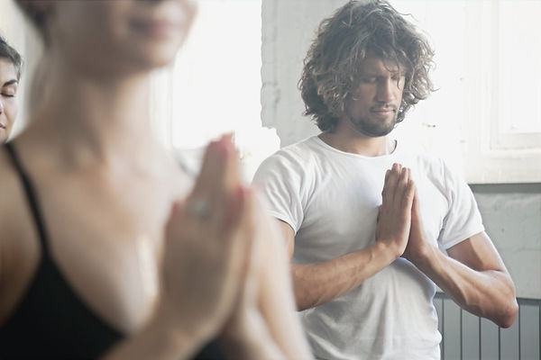 cours-yoga-collectifs-aubenas