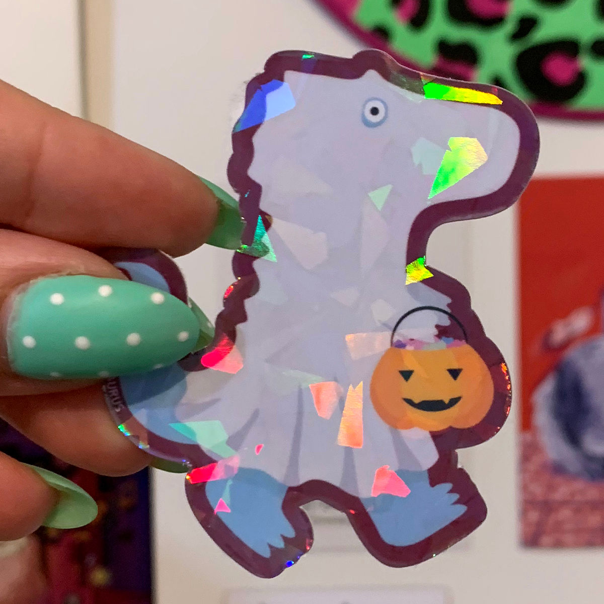 סטיקר הלואין • גדעון הרוח