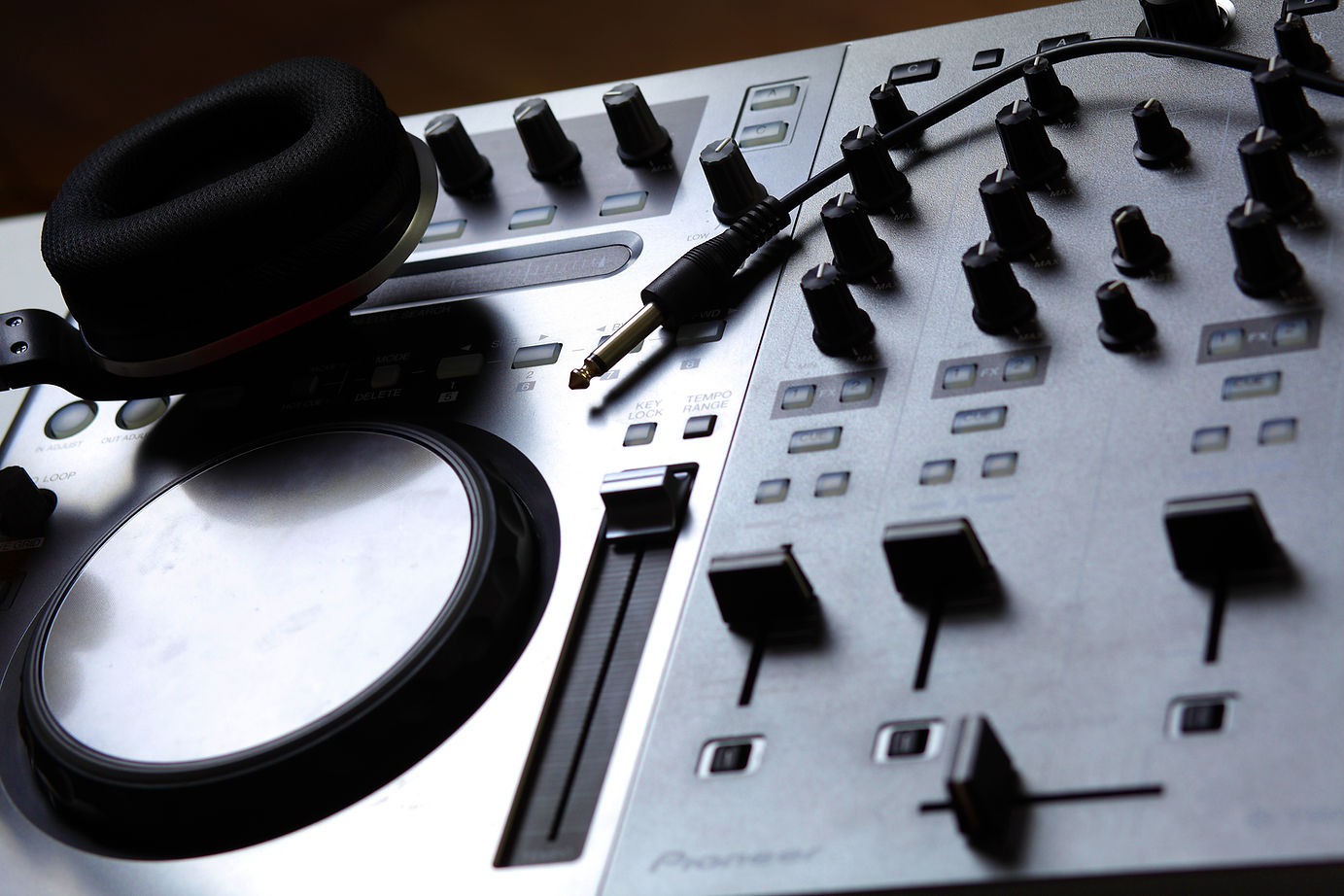 DJ Mixer Setup