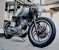 Motocicleta preta