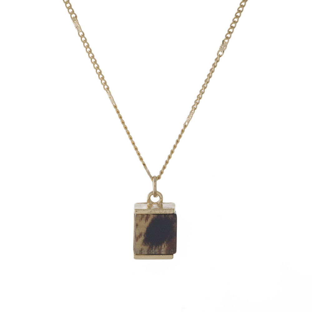 Gold Tone Necklace w. Brown Stone Pendant