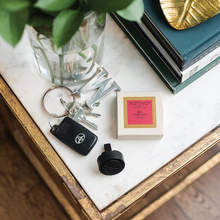 Thumbnail: Red Currant scented car fragrance clip by Votivo