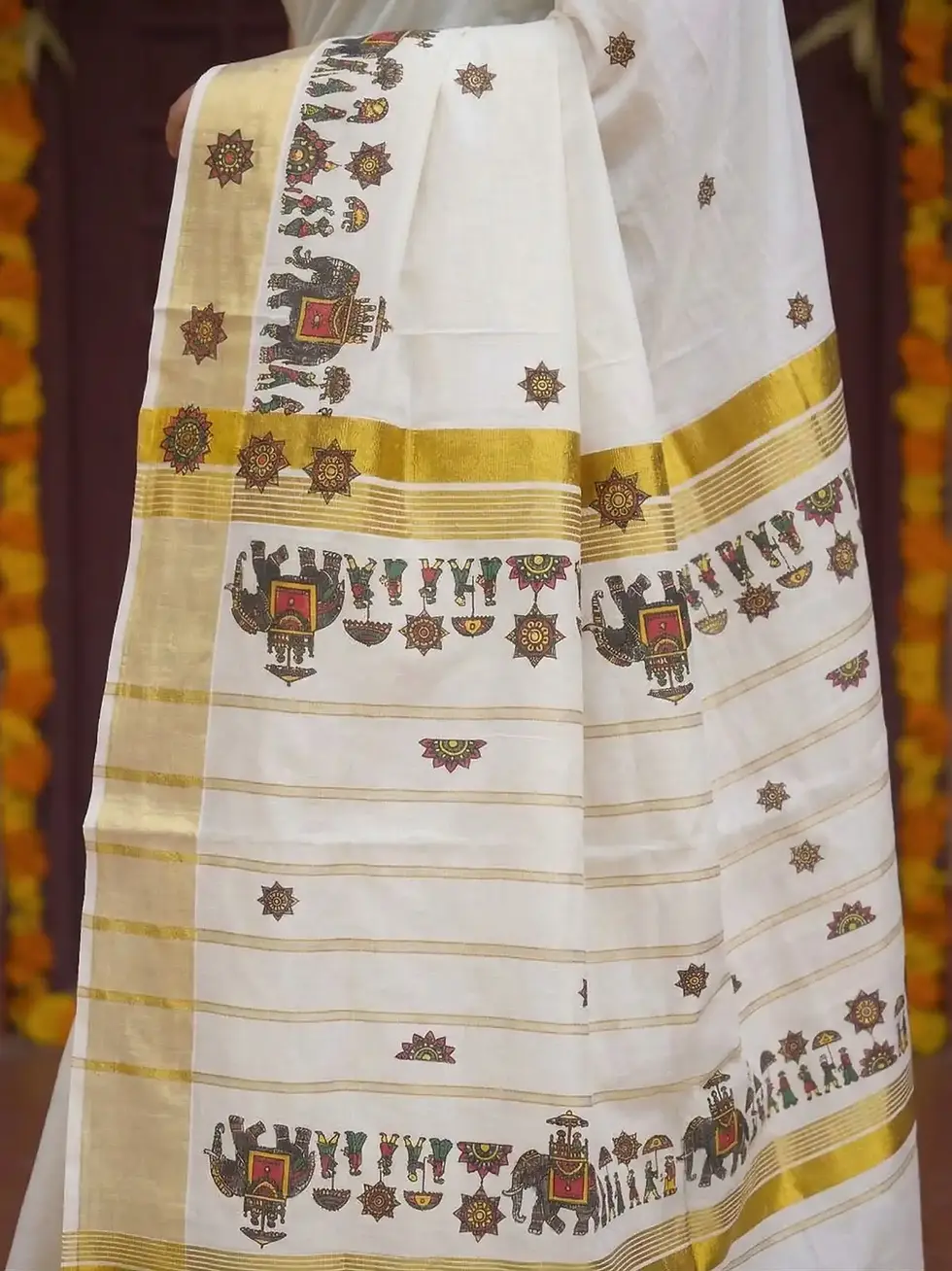 Thumbnail: Traditional Elephant Mural Stripe Cotton Kasavu Saree Pallu View