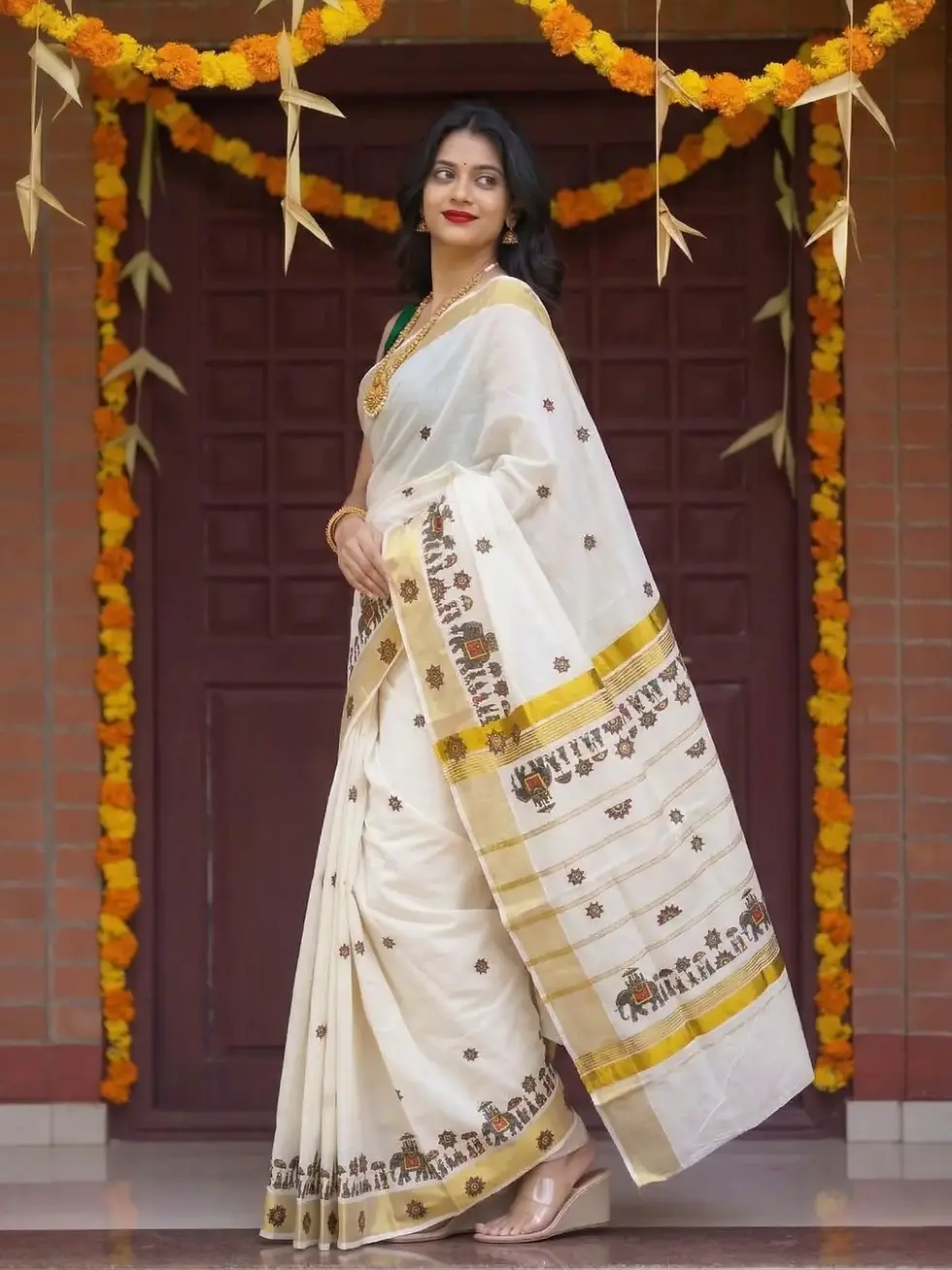 Traditional Elephant Mural Stripe Cotton Kasavu Saree Side View