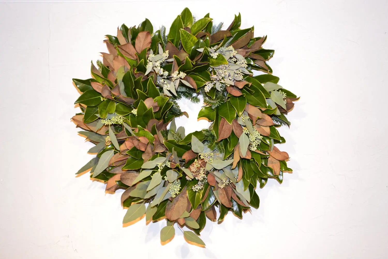 Magnolia Wreath 28''