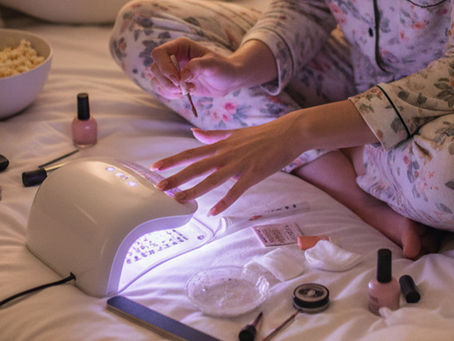 Gör naglarna hemma själv