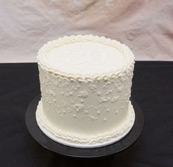 1 Tier Vintage Piping with Sugar Pearls