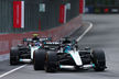 George Russell assegurou a pole position para o Sprint do Grande Prêmio do Canadá ao registrar 1m12s965 no SQ3. A Mercedes ocupará toda a primeira fila com Kimi Antonelli em segundo, apenas 0s068 atrás. Lando Norris ficou em terceiro com a McLaren, enquanto Oscar Piastri, Lewis Hamilton e Charles Leclerc completaram as seis primeiras posições da sessão classificatória.