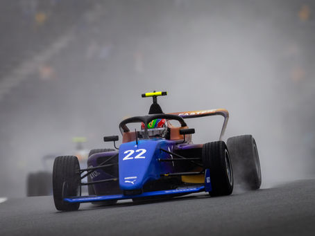 Após melhor etapa da temporada, Aurelia Nobels corre nas ruas de Singapura, no maior desafio da F1 Academy