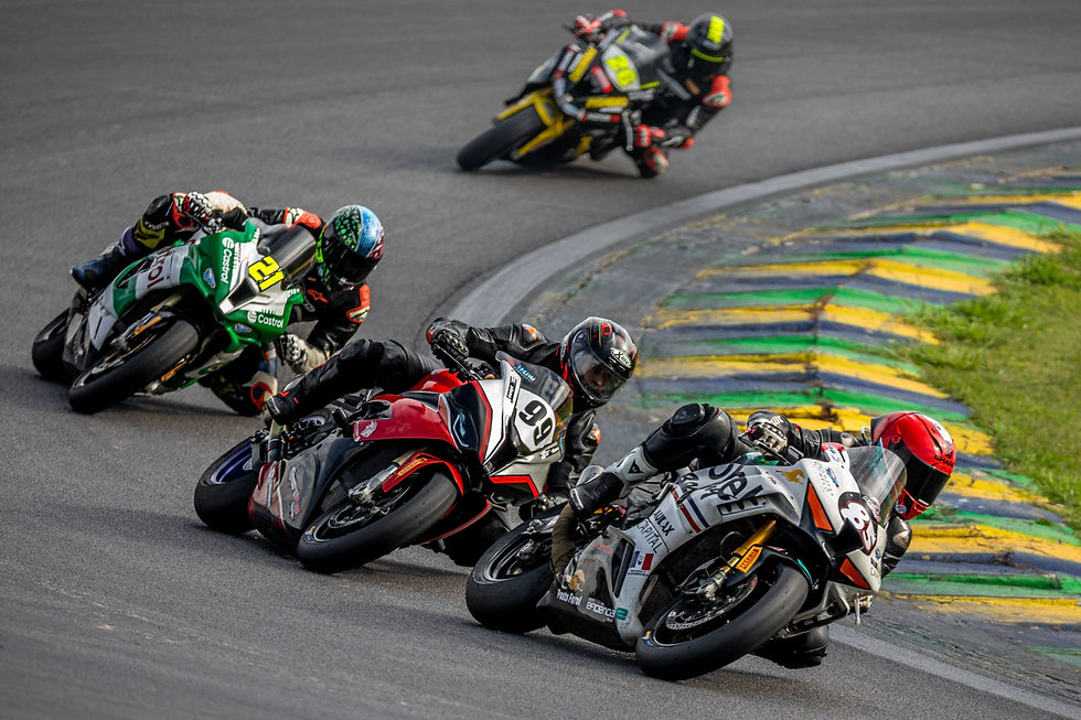 O Autódromo de Interlagos, em São Paulo, recebe neste fim de semana a quinta etapa da temporada 2026 do MOTO1000GP. O GP Interlagos será realizado excepcionalmente no sábado, 22 de agosto, abrindo a segunda metade da temporada do Campeonato Brasileiro de Motovelocidade, em sua segunda passagem pela pista mais tradicional do esporte a motor brasileiro.