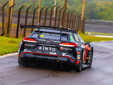 Arthur Gama vence pela primeira vez na Stock Car