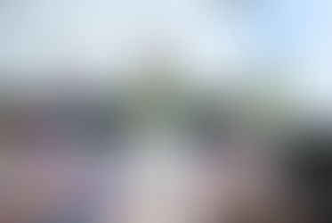 Nicolas Costa, com o Chevrolet Camaro #69 da AMattheis Vogel, foi o vencedor da Corrida 1 do SONIC Grand Prix, disputada neste domingo (31) em Interlagos, pela terceira etapa da temporada 2026 da NASCAR Brasil Series. Em uma corrida realizada sob chuva fina, o piloto largou em terceiro, assumiu a liderança ainda nos primeiros momentos da disputa e sustentou a posição até a bandeirada após 20 voltas.