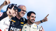 O classificatório do Endurance Brasil em Interlagos definiu nesta sexta-feira os poles das etapas 2 e 3 da temporada 2026. Na GT3, Augusto Farfus e Darren Leung levaram o BMW #991 à primeira posição com média de 1min33s207. Já na classificação geral, o Ligier #22 de Daniel Lancaster, Flavio Abrunhoza e André Moraes Junior registrou 1min28s491 na P1. Na GT4, a McLaren #64 marcou 1min42s413.