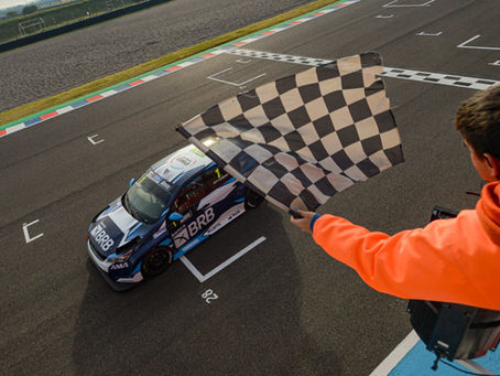 TCR South America 2025: Mercedes Recebe Etapa Decisiva Neste Fim de Semana