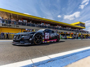 A NASCAR Brasil Series inicia neste fim de semana, no Autódromo Velocitta, em Mogi Guaçu (SP), a segunda metade do campeonato regular de 2026. A quarta etapa assume importância ampliada dentro da temporada por anteceder a definição dos 12 pilotos que receberão bônus de 20 pontos para a abertura do inédito sistema de Playoff, previsto para estrear neste ano.