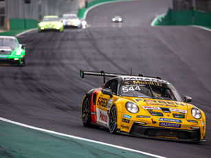 Piloto Farben Marçal Muller é o mais rápido da pré-temporada da Porsche Cup