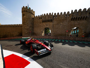 Ferrari domina treinos 1 e 2 em Baku com Leclerc à frente de Hamilton