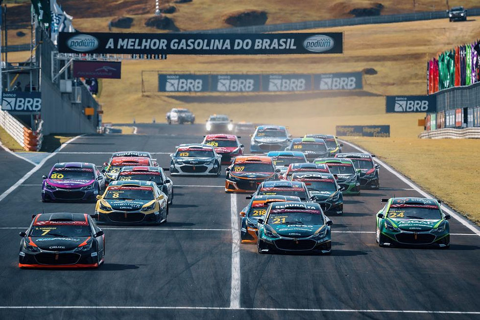 Ao disputar a 7ª etapa da Nascar Brasil neste sábado (19) e domingo, no Circuito dos Cristais, em Curvelo, Minas Gerais, o paranaense Firás Fahs encara pela primeira em sua carreira um circuito oval. O piloto da equipe Team RC/Ondrive vai à pista tendo em mente marcar pontos.