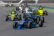 A 8ª Etapa do Campeonato Paulista de Fórmula 1600 colocou Léo Tafner diante de desafios distintos em Interlagos. Depois de superar um problema na suspensão, recuperar a competitividade do carro nº 12 e assegurar o terceiro posto da Divisão Light na classificação, o piloto da Scuderia Fachini completou a Corrida 1 entre os quatro melhores da divisão. No domingo, quando permanecia inserido nas disputas da categoria, um toque traseiro durante a relargada danificou o câmbio e encerrou antecipadamente sua participação.