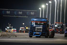 A estreia da Copa Truck Be8 BeVant sob iluminação em Cuiabá terminou com duas vitórias da Volkswagen e da equipe paulista R9 Competições na Super Truck Elite. Nic Giaffone venceu a Corrida 1 no novo Autódromo Internacional do Mato Grosso, enquanto Ricardo Alvarez fechou a rodada deste sábado (1º) em primeiro na prova complementar, disputada no traçado de 4.450 metros.