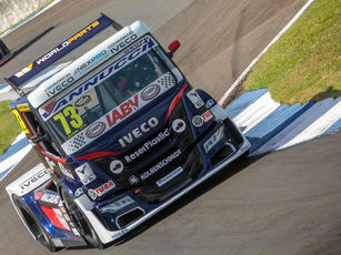 Vannucci Racing vive susto, mas larga na primeira fila no grid em Londrina