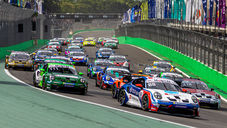 A Porsche Cup C6 Bank começa a temporada 2026 com 78 pilotos confirmados para a etapa de abertura em Interlagos, maior grid já registrado pela categoria. O marco esportivo acompanha um calendário expandido para dez eventos, a presença da Carrera nas 24 Horas de Le Mans e etapa confirmada em Portugal, com circuito ainda a ser definido.