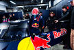 Max Verstappen registrou 1:42.290 em Fuji Speedway sob chuva intensa e superou a melhor marca de Atsushi Miyake, de 1:44.075, em sua segunda volta lançada com um carro GT500. A atividade antecede a estreia do tetracampeão mundial de Fórmula 1 nas 24 Horas de Nürburgring da ADAC RAVENOL, programadas entre 14 e 17 de maio, e foi exibida em vídeo publicado pelo canal Red Bull Motorsports no YouTube.