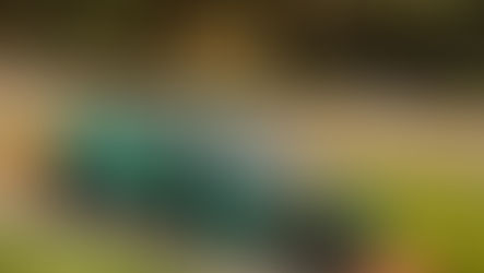 A quarta-feira no Circuito dos Cristais marcou o início de uma nova era técnica para a Stock Car com o retorno dos propulsores V8 aspirados. Nos três treinos extras realizados no traçado de 4.420 metros, o Time Lubrax TMG demonstrou consistência ao manter ao menos um de seus Chevrolet Tracker dentro do grupo dos dez melhores em cada sessão. O destaque individual ficou com Julio Campos, que registrou 1min21s618 com o carro # 4, assegurando o terceiro melhor tempo do dia. Felipe Massa, conduzindo o modelo # 19, encerrou a jornada na sexta posição com a marca de 1min21s763.