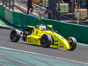 Após estrear na Fórmula 1600 com dois pódios, Dante Monteiro chega a São Paulo determinado para a 4ª Etapa de 2025