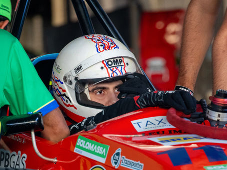 João Guimarães supera adversidades e vai a pódio na 7ª etapa da Fórmula eVolution em Cascavel