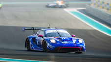 A Manthey encerrou a Asian Le Mans Series (ALMS) 2025/26 com o terceiro lugar na classe GT, somando 70 pontos com o Porsche 911 GT3 R # 10. Mesmo após reviravoltas em Abu Dhabi, o trio formado por Antares Au, Klaus Bachler e Loek Hartog acumulou quatro pódios em seis etapas, consolidando a maior regularidade do grid. O time agora foca nas estreias de março na IMSA e no Mundial de Endurance (WEC).