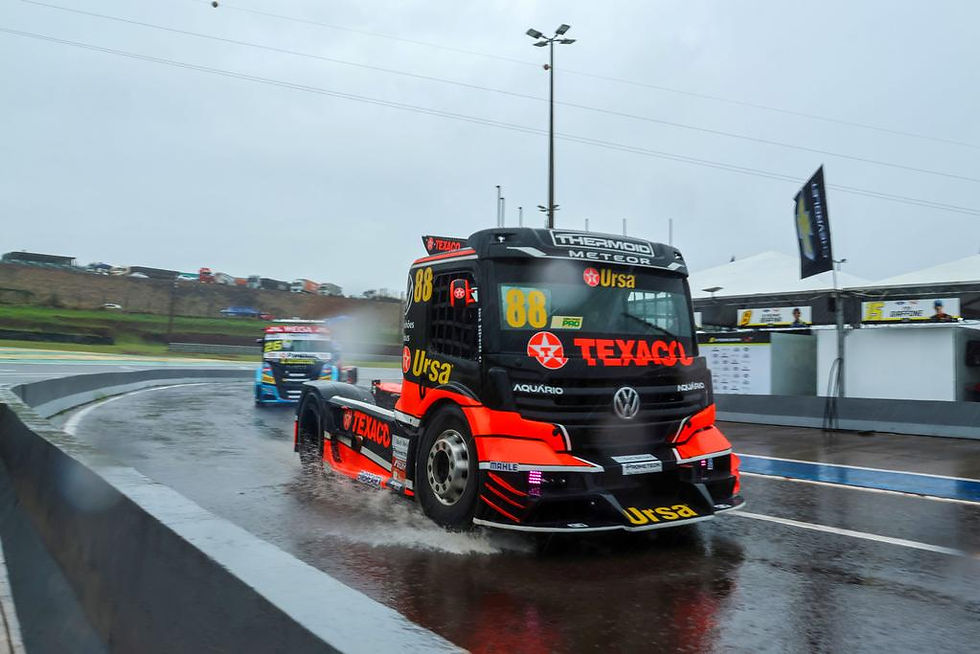 Neste sábado (2), no circuito Zilmar Beux, em Cascavel (PR), Beto Monteiro, atual líder da categoria PRO e dono de quatro vitórias no traçado paranaense, garantiu o quinto lugar no grid da terceira etapa da Copa Truck, após uma classificação desafiadora realizada sob forte chuva no oeste paranaense.