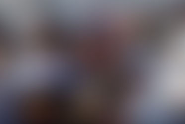 Após uma semana de pausa, a Fórmula 1 retorna ao Red Bull Ring para o Grande Prêmio da Áustria de 2026 em meio a um cenário de forte tensão no campeonato, com a escalada de Lewis Hamilton pela Ferrari, a consistência da Mercedes e a ameaça da McLaren, além de altas temperaturas previstas e um circuito de 4,326 km com 71 voltas e recorde de Oscar Piastri em 1m07s924.