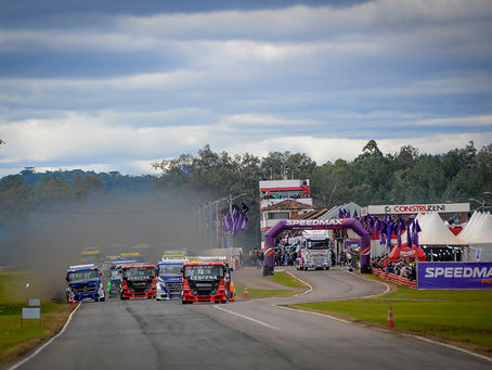 A Fórmula Truck tem nova programação para a 5ª etapa, a ser disputada no próximo domingo (14), no Autódromo Internacional de Cuiabá, no Mato Grosso. A mudança na programação foi necessária em função de problemas técnicos elétricos e tem a finalidade de atender a MBR (Marcas Brasil Racing), categoria que faz a preliminar da Fórmula Truck.