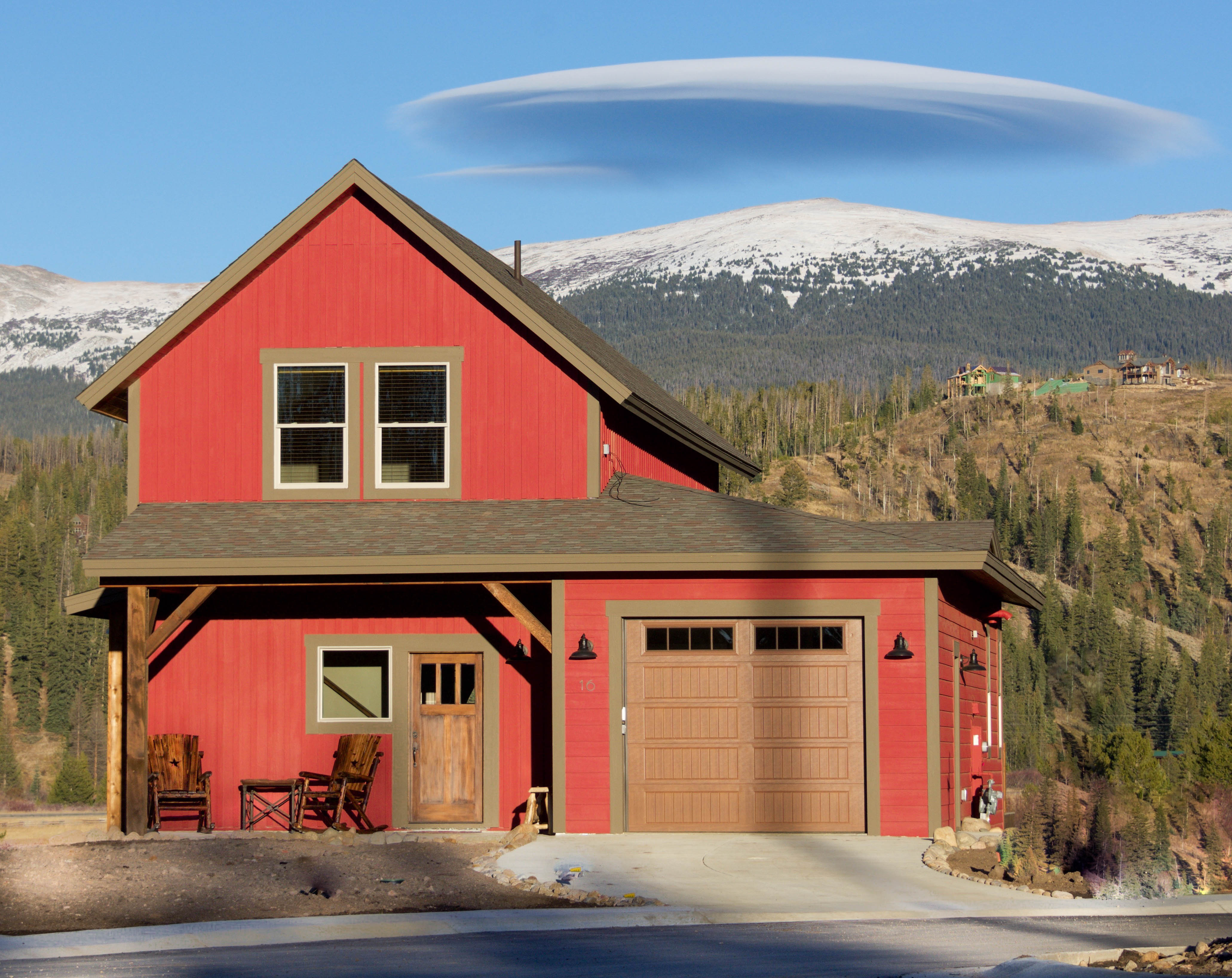 UFO Mountains Real Restate