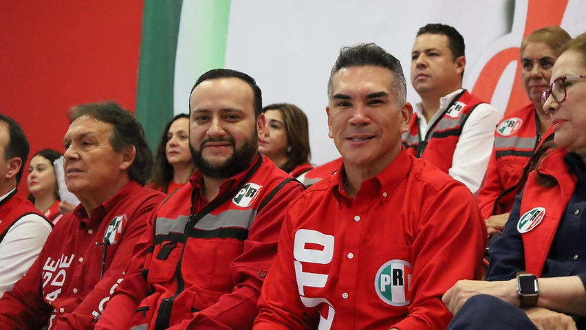 Arturo Medina asume como “Defensor de la Sierra”