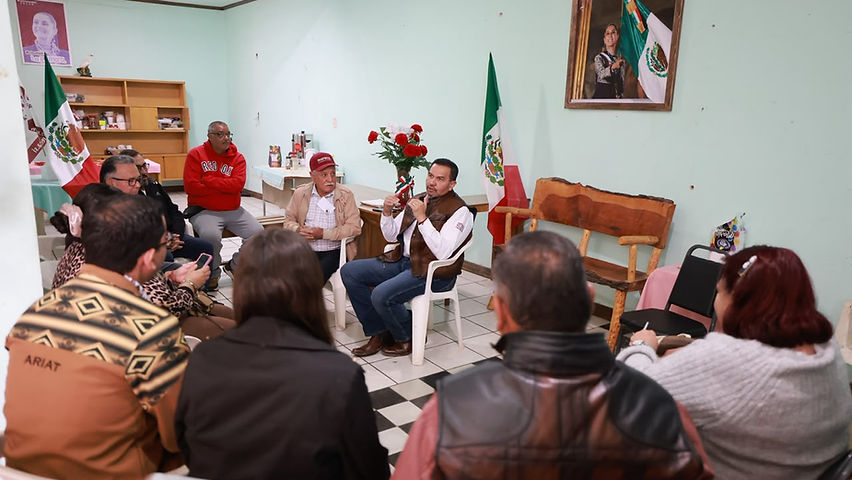 Fundadores de Morena en Parral se reunen con Cruz Perez Cuellar rumbo al 2027